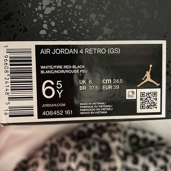 Jordan 4 Retro Red Cement size 6.5 Y - Picture 4 of 4